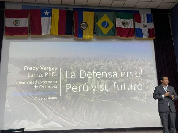 Fredy Vargas Lamas: desarrollo y nuevo orden mundial en la construcción de identidades