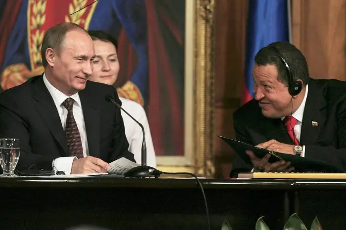Vladimir Putin y Hugo Chávez