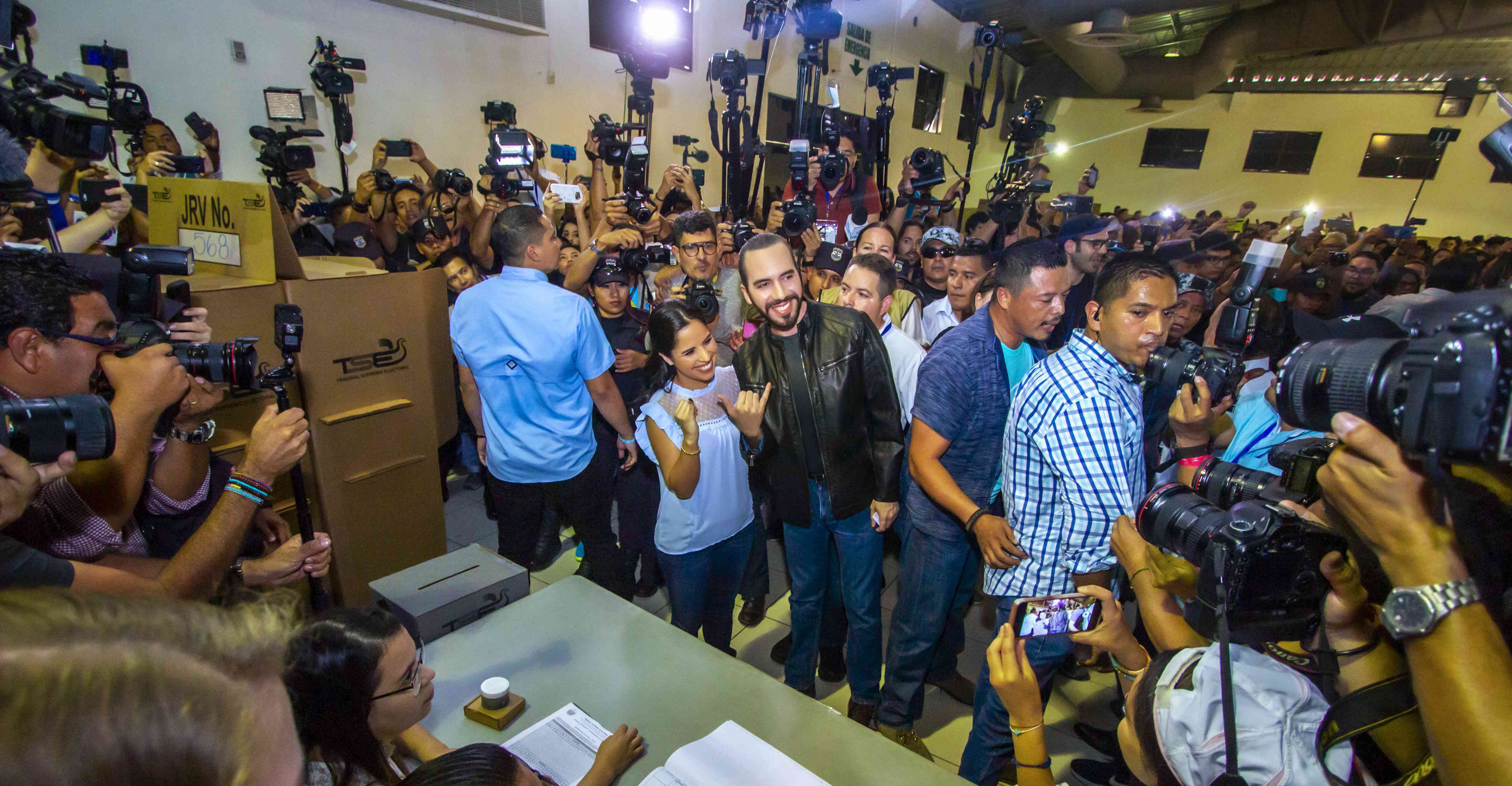 Nayib y Gabriel Bukele durante las elecciones presidenciales de 2019. Foto: Wikimedia Commons