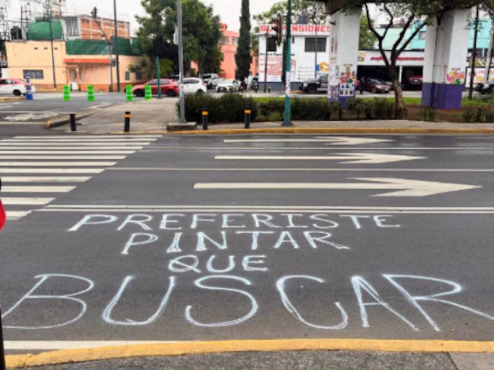 Manifestación de Madres Buscadoras ante el Mundial