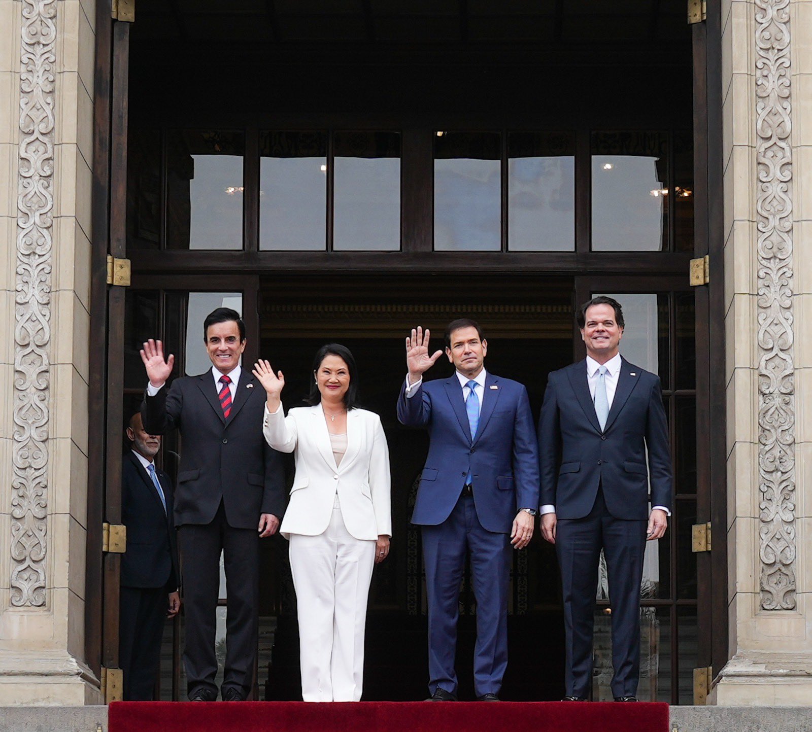 Keiko Fujimori recibe a Marco Rubio